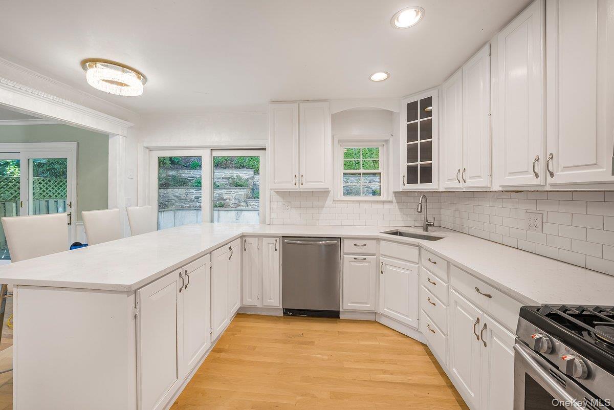 65 Brookdale Drive, Yonkers, NY 10710