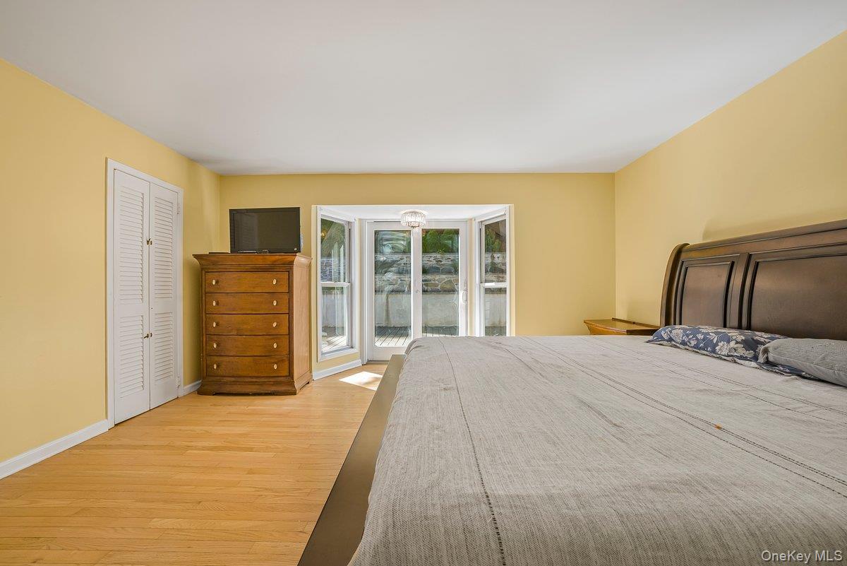 65 Brookdale Drive, Yonkers, NY 10710