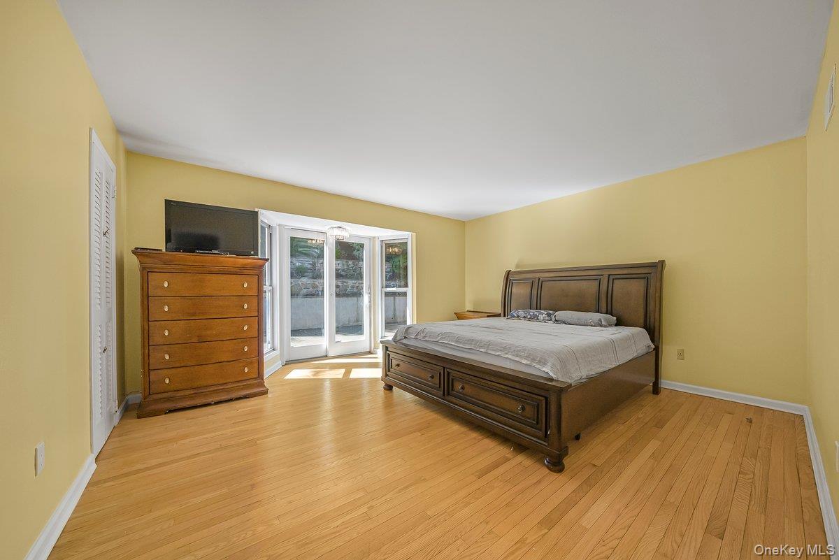 65 Brookdale Drive, Yonkers, NY 10710