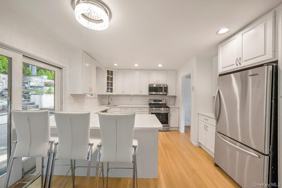 65 Brookdale Drive, Yonkers, NY 10710