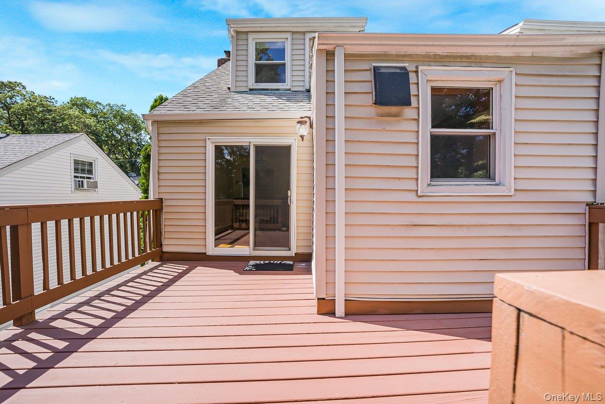 104 Lefferts Road, Yonkers, NY 10705