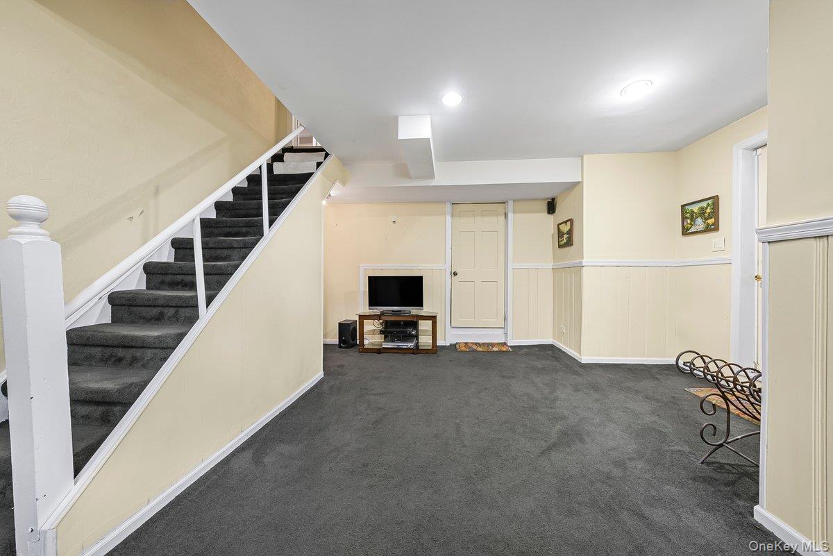 104 Lefferts Road, Yonkers, NY 10705