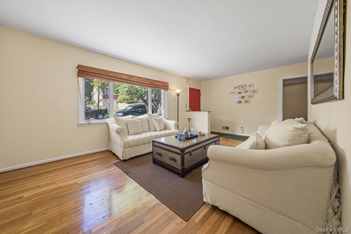 104 Lefferts Road, Yonkers, NY 10705