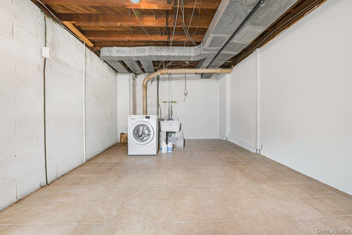 104 Lefferts Road, Yonkers, NY 10705