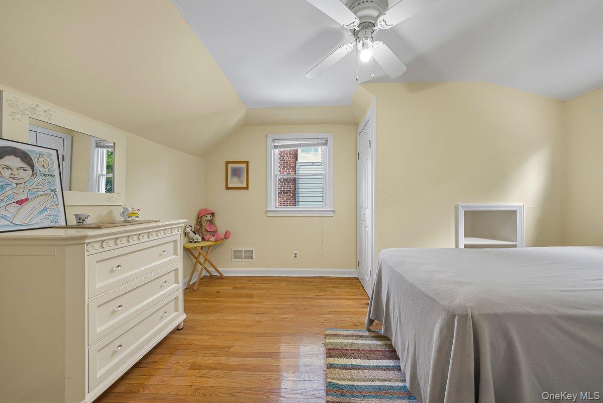 104 Lefferts Road, Yonkers, NY 10705