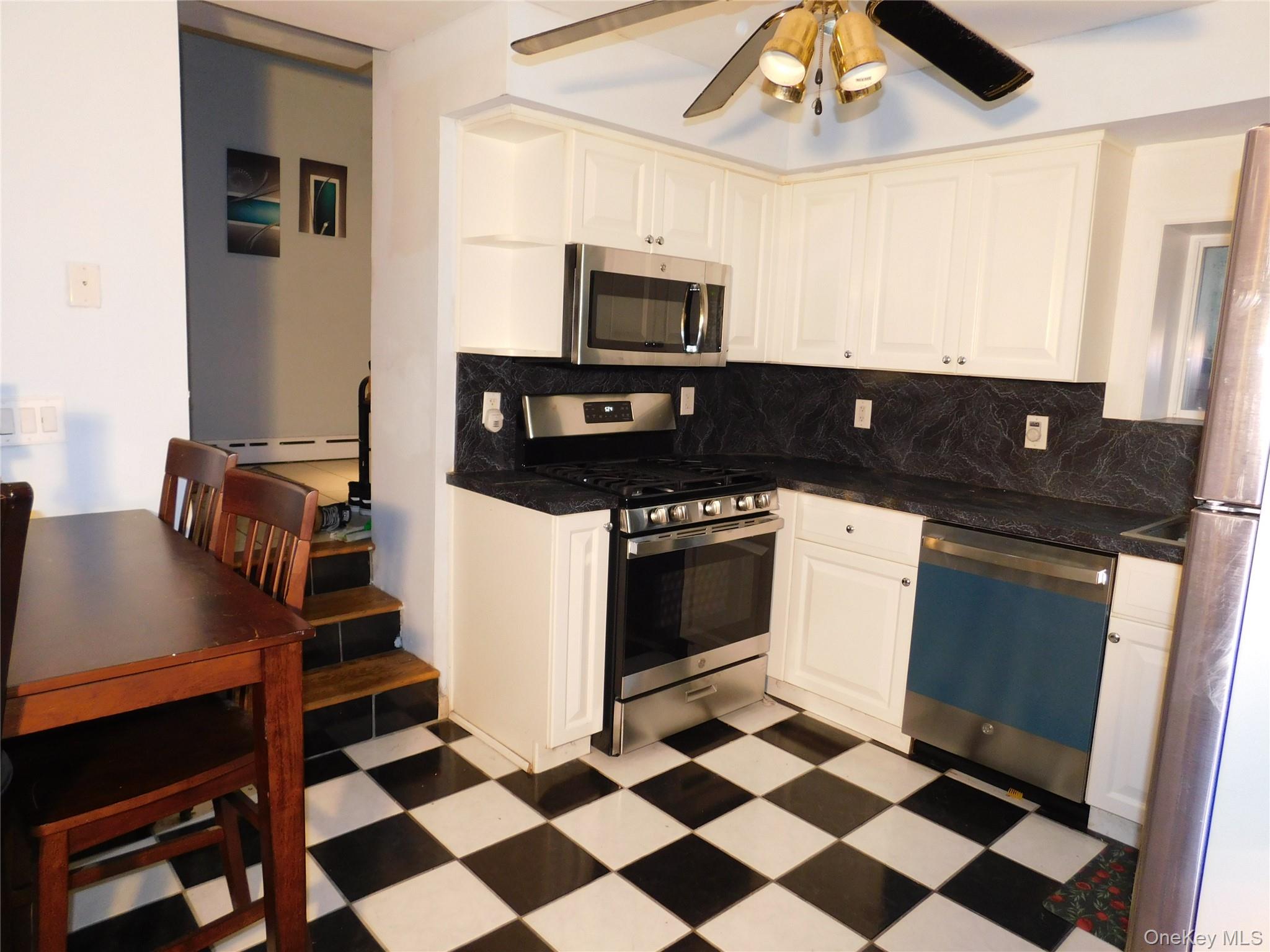 61 Newport Road, Yonkers, NY 10710