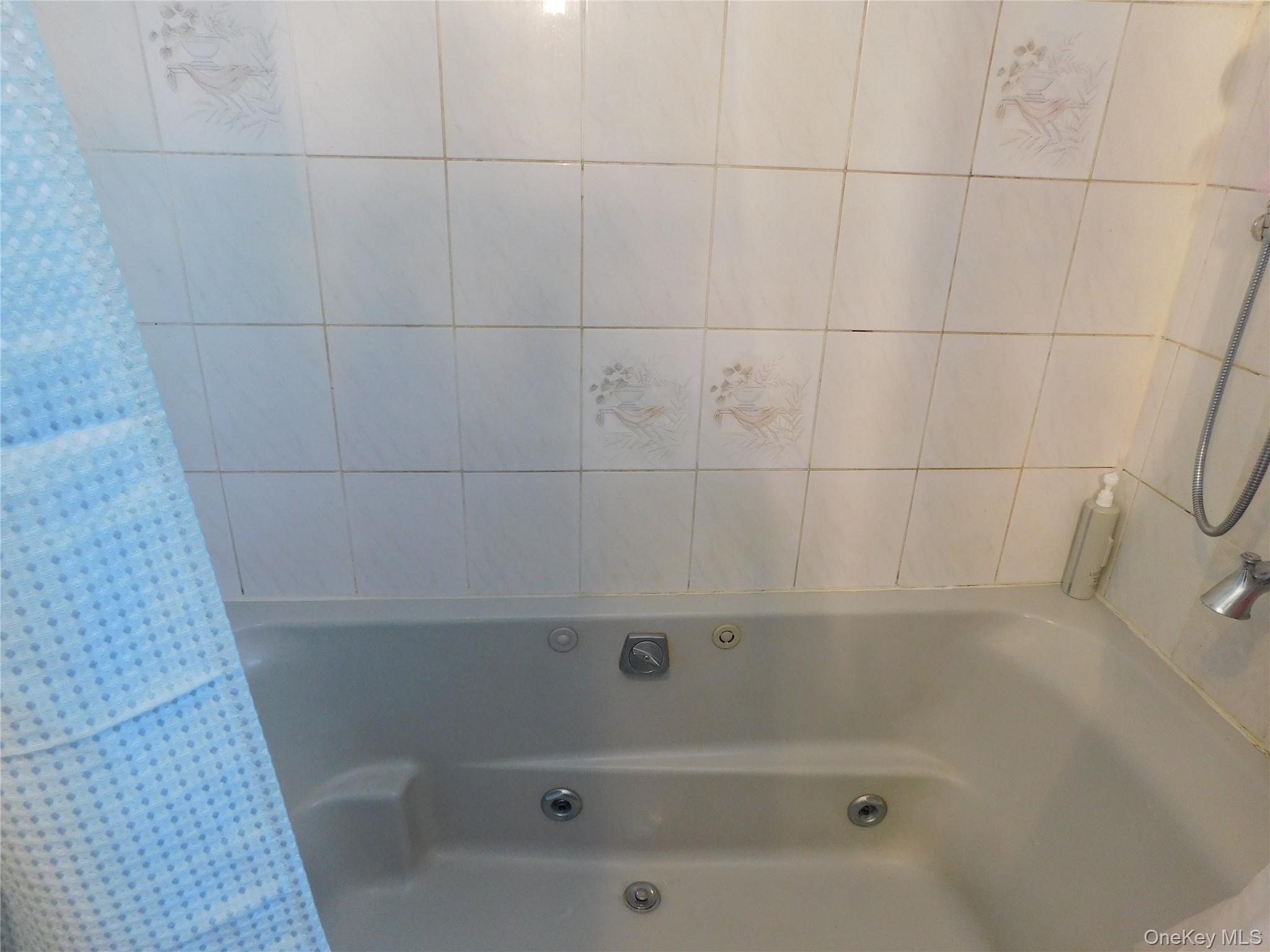 61 Newport Road, Yonkers, NY 10710