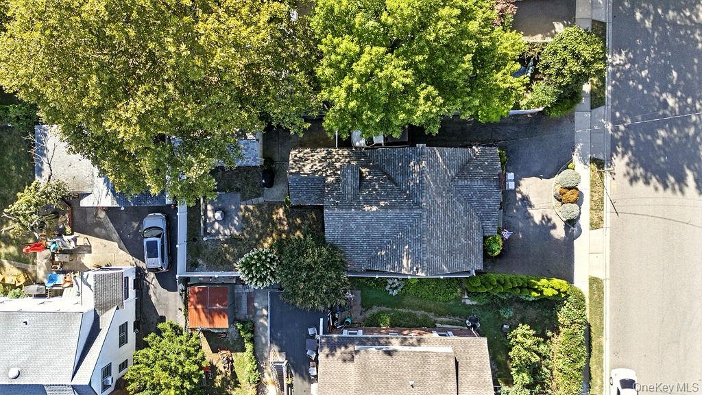 46 Ongley Street, Rockville Centre, NY 11570