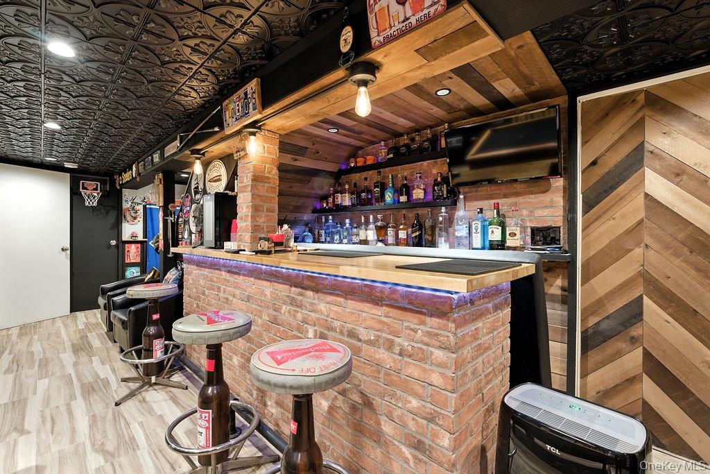 46 Ongley Street, Rockville Centre, NY 11570