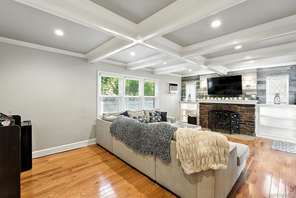 46 Ongley Street, Rockville Centre, NY 11570