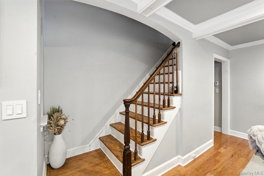 46 Ongley Street, Rockville Centre, NY 11570