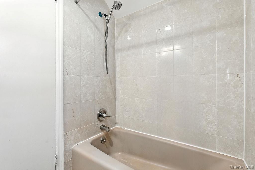 46 Ongley Street, Rockville Centre, NY 11570