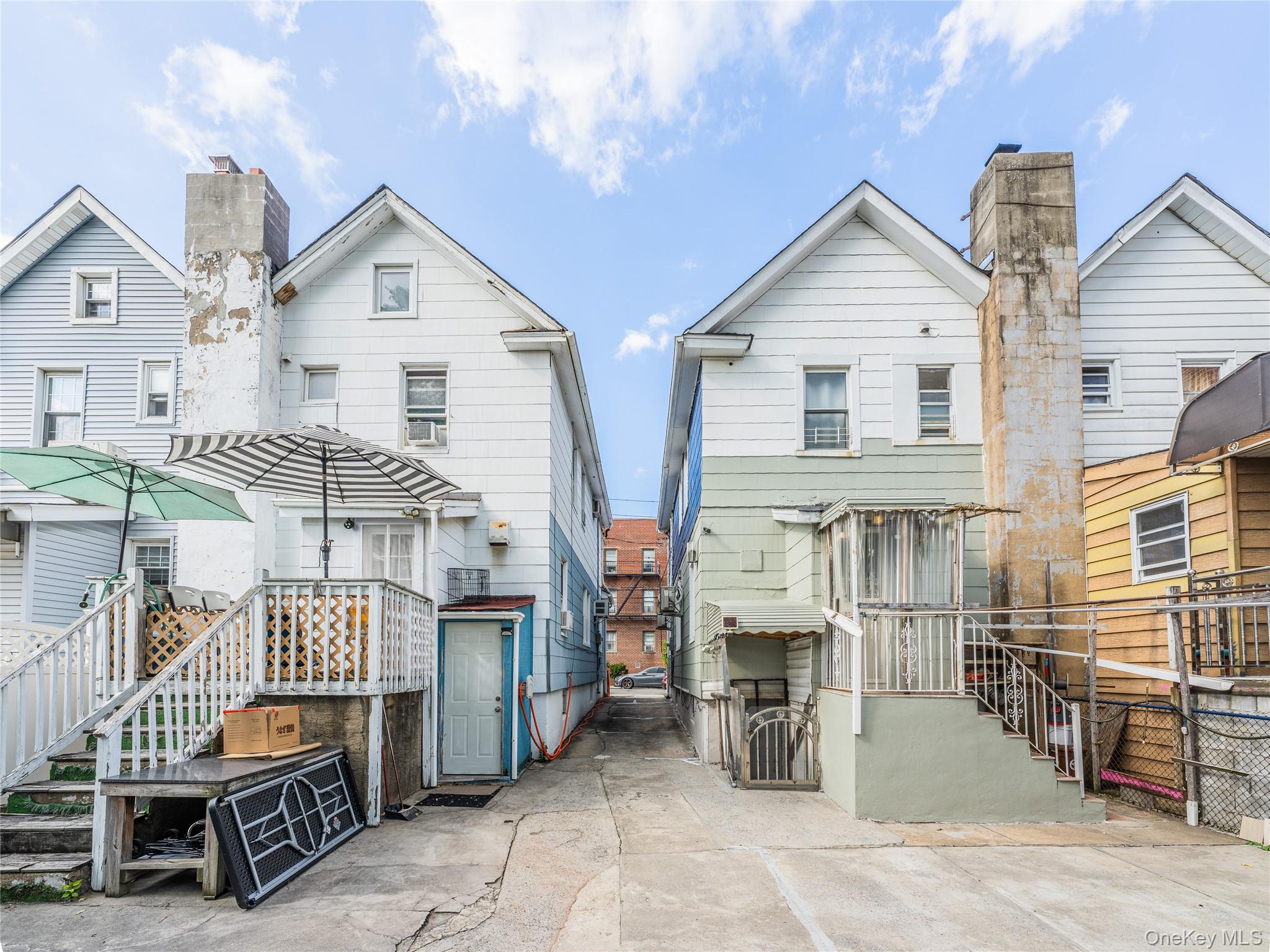 11950 27th Avenue, Flushing, NY 11354