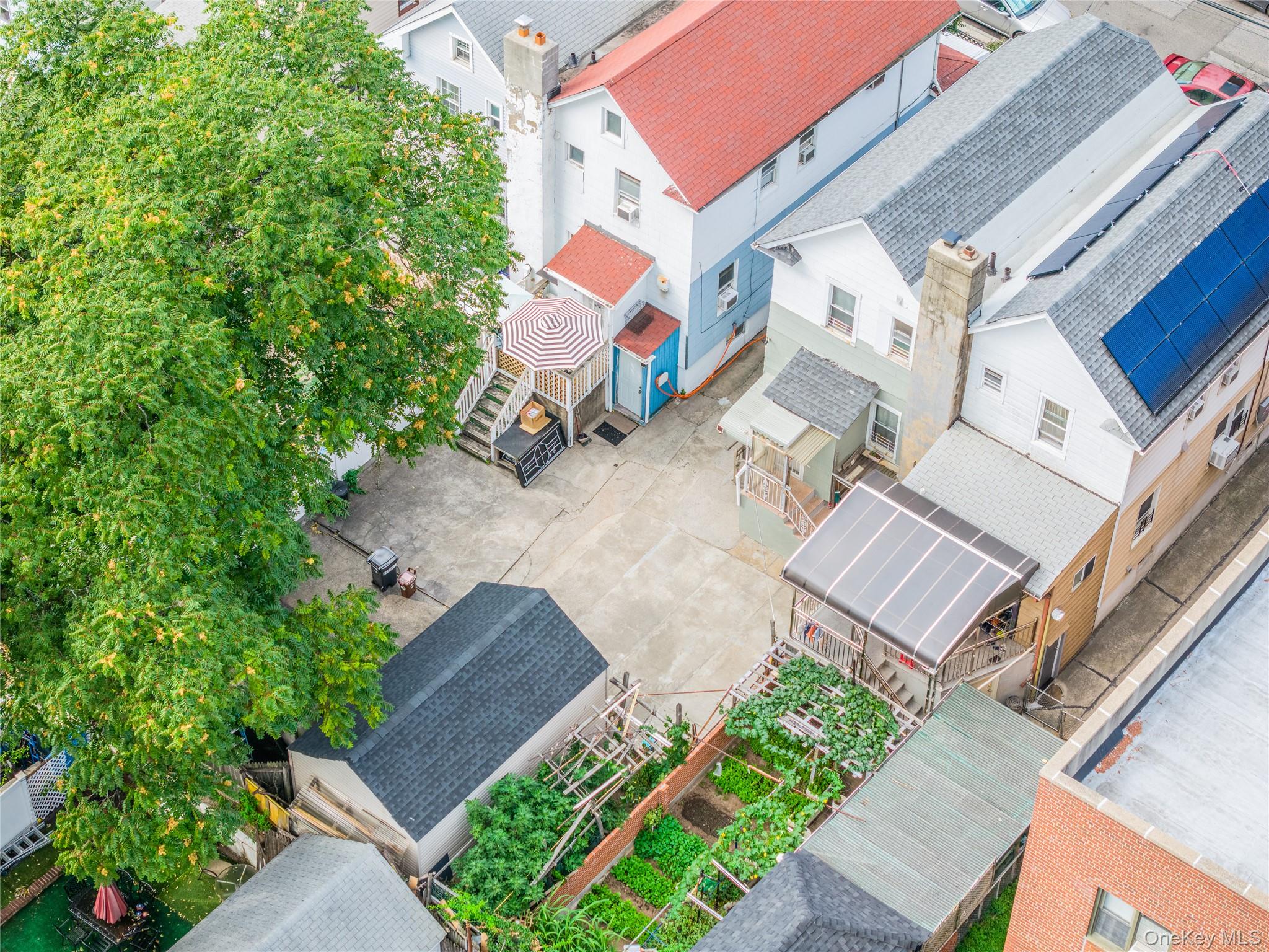 11950 27th Avenue, Flushing, NY 11354