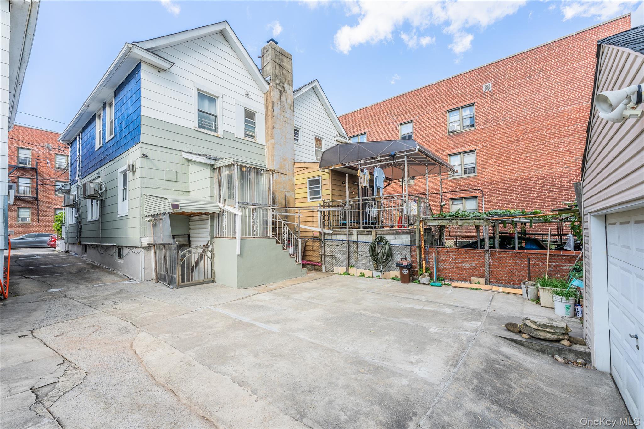 11950 27th Avenue, Flushing, NY 11354