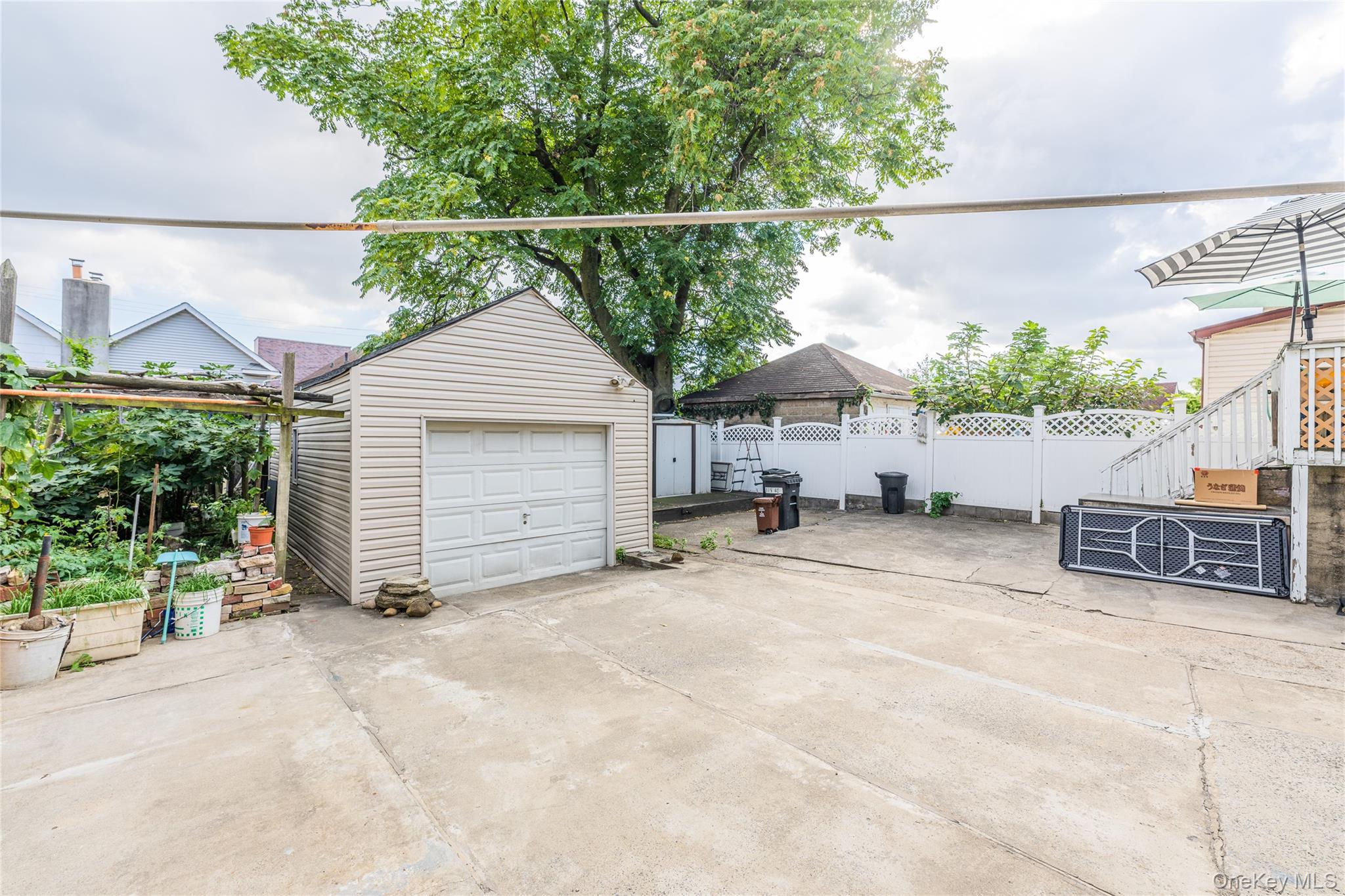 11950 27th Avenue, Flushing, NY 11354