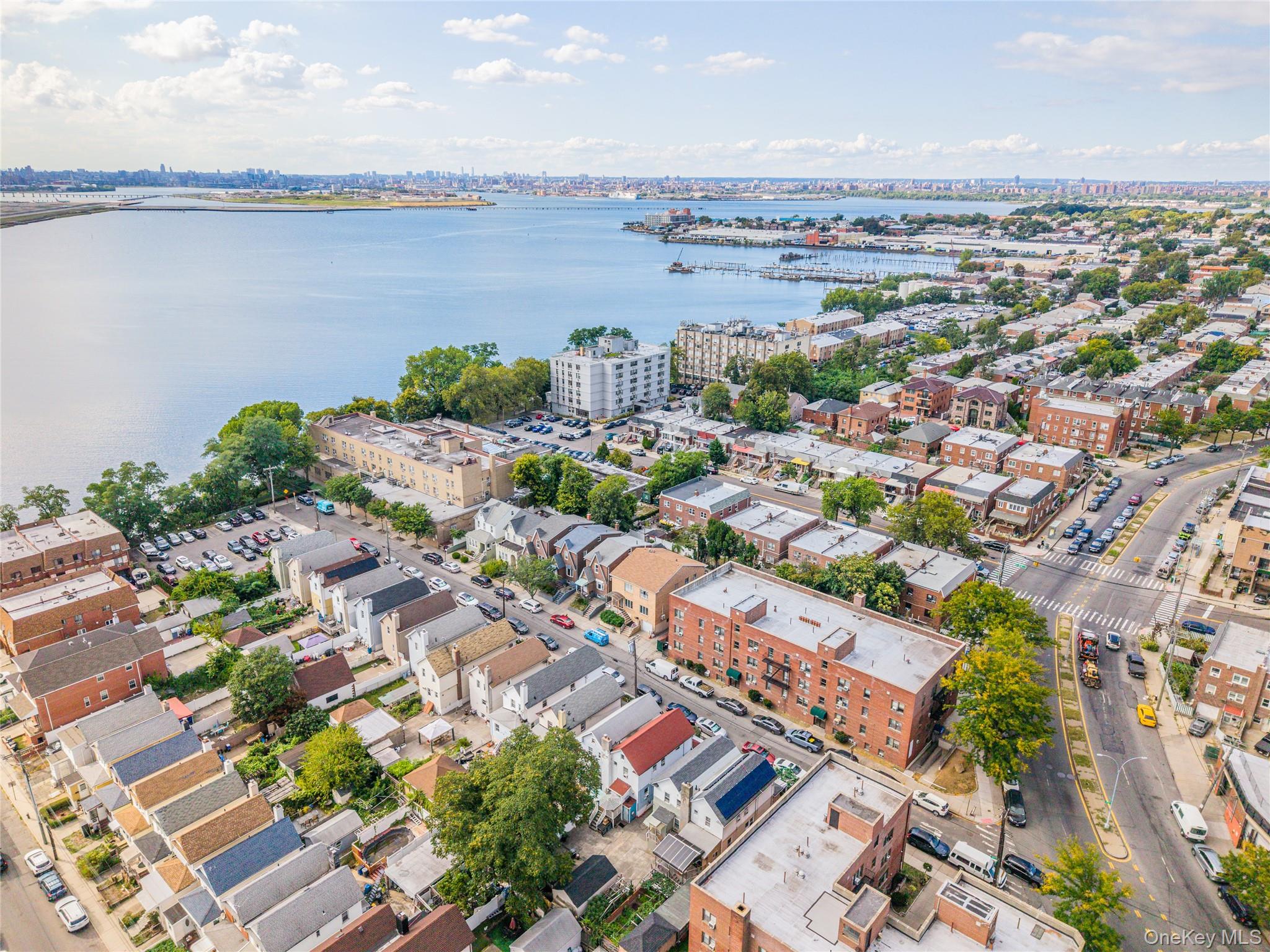 11950 27th Avenue, Flushing, NY 11354