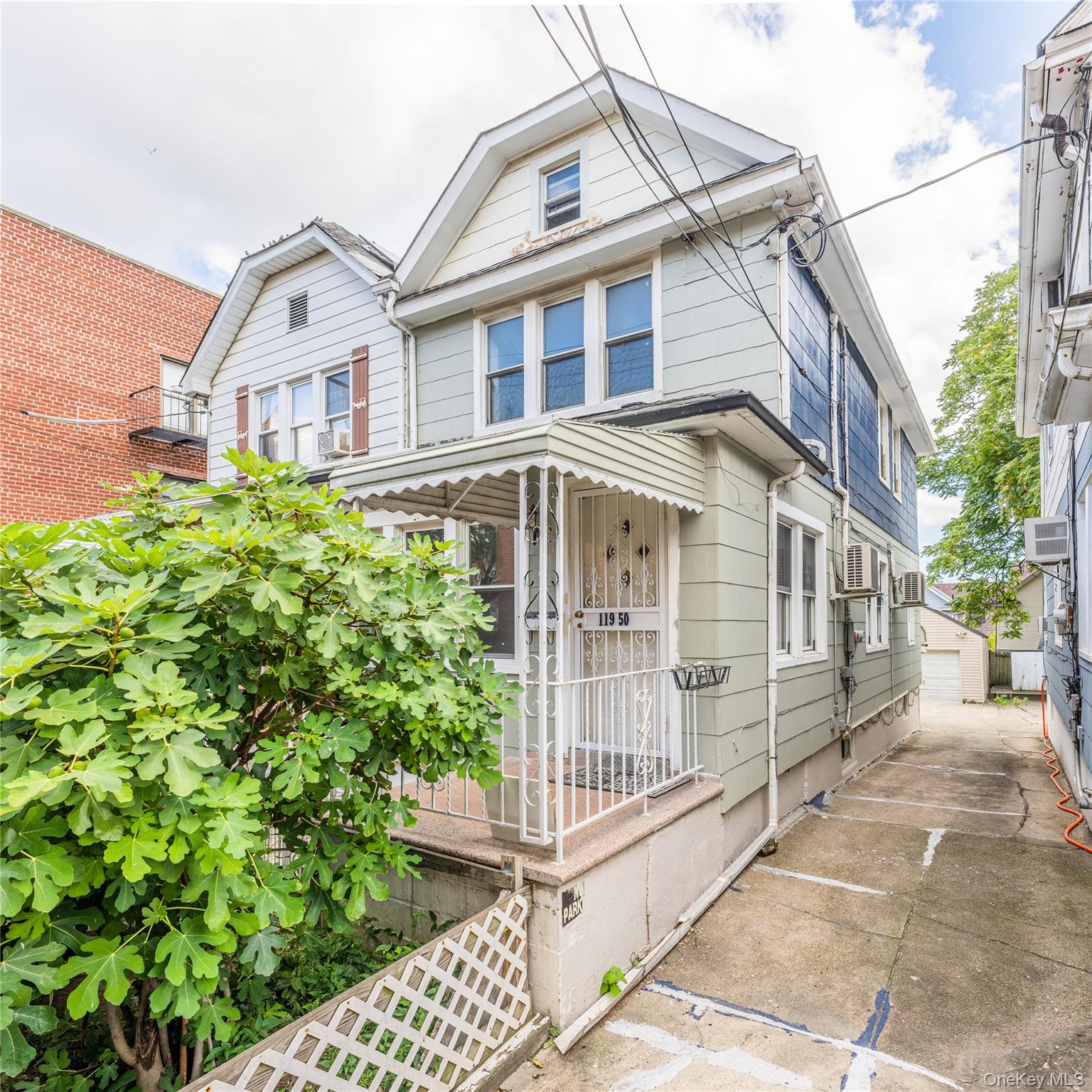 11950 27th Avenue, Flushing, NY 11354
