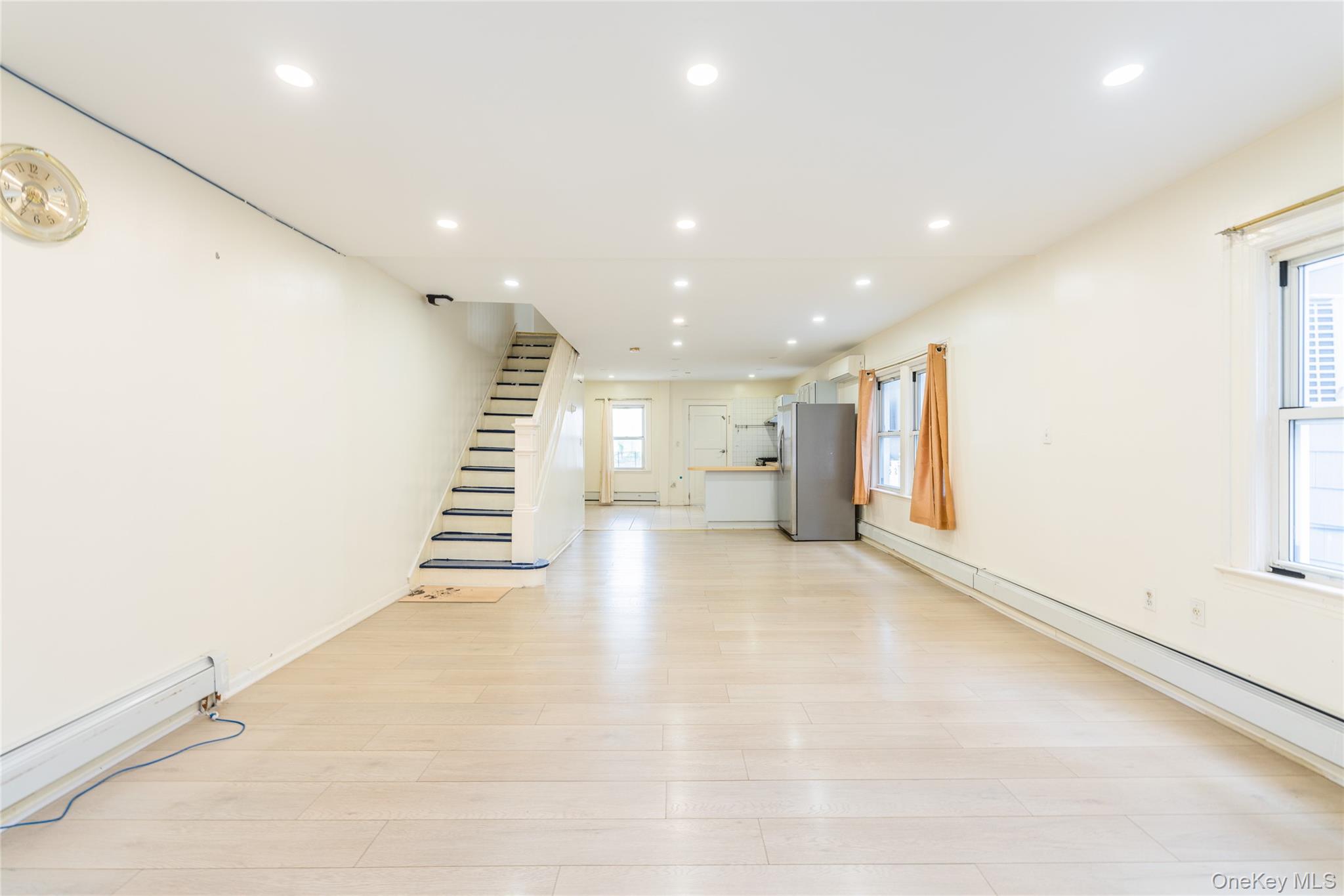 11950 27th Avenue, Flushing, NY 11354