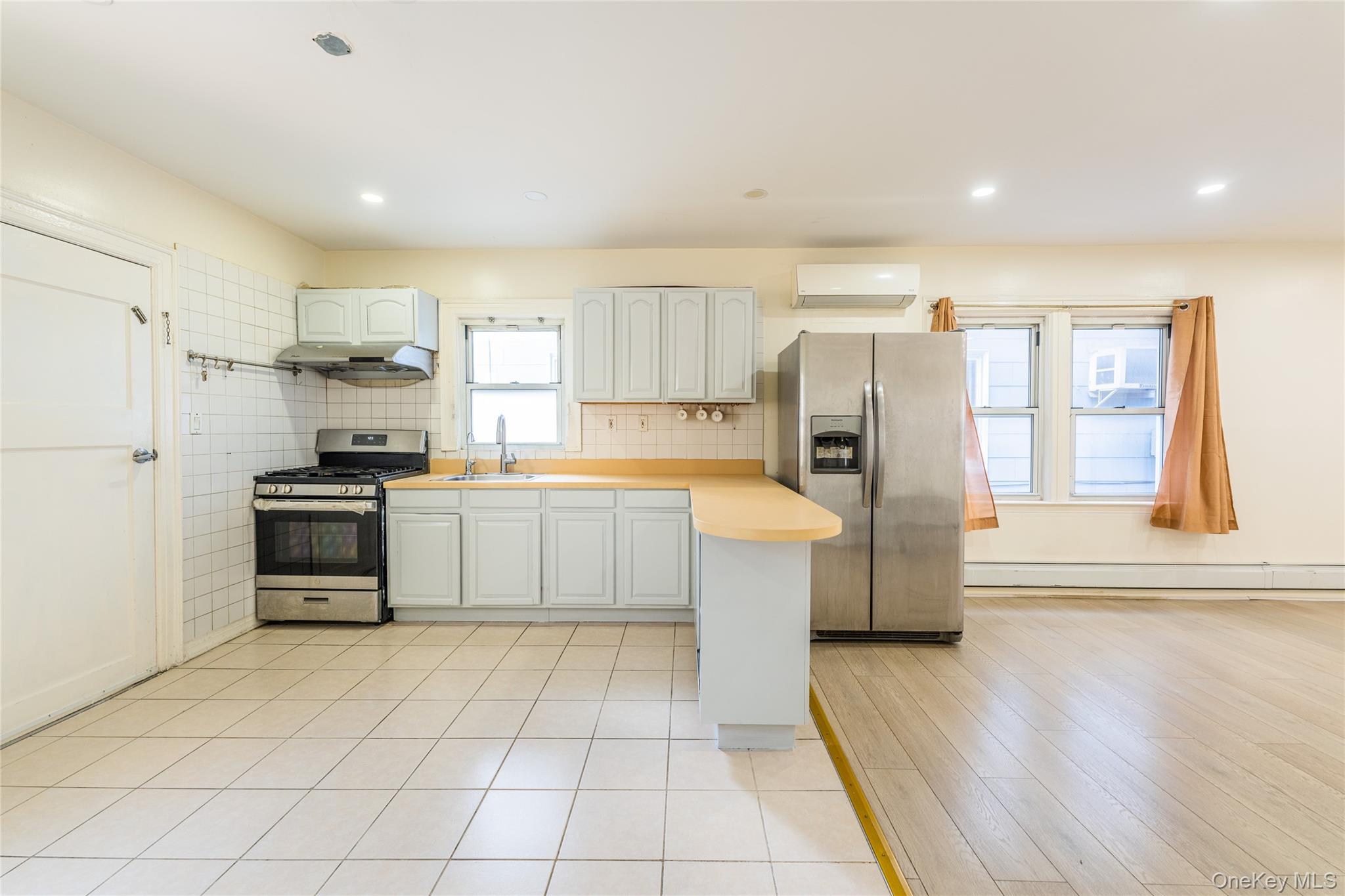 11950 27th Avenue, Flushing, NY 11354