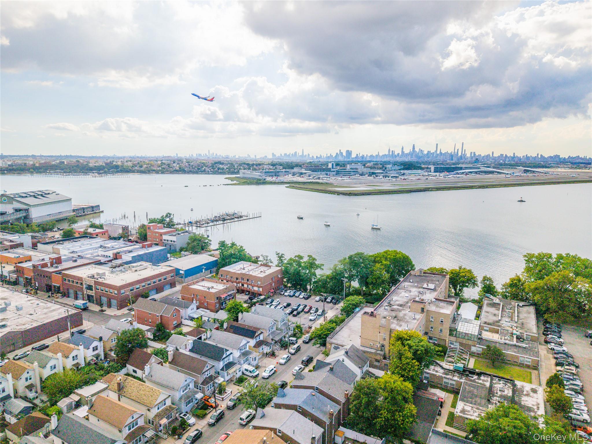 11950 27th Avenue, Flushing, NY 11354