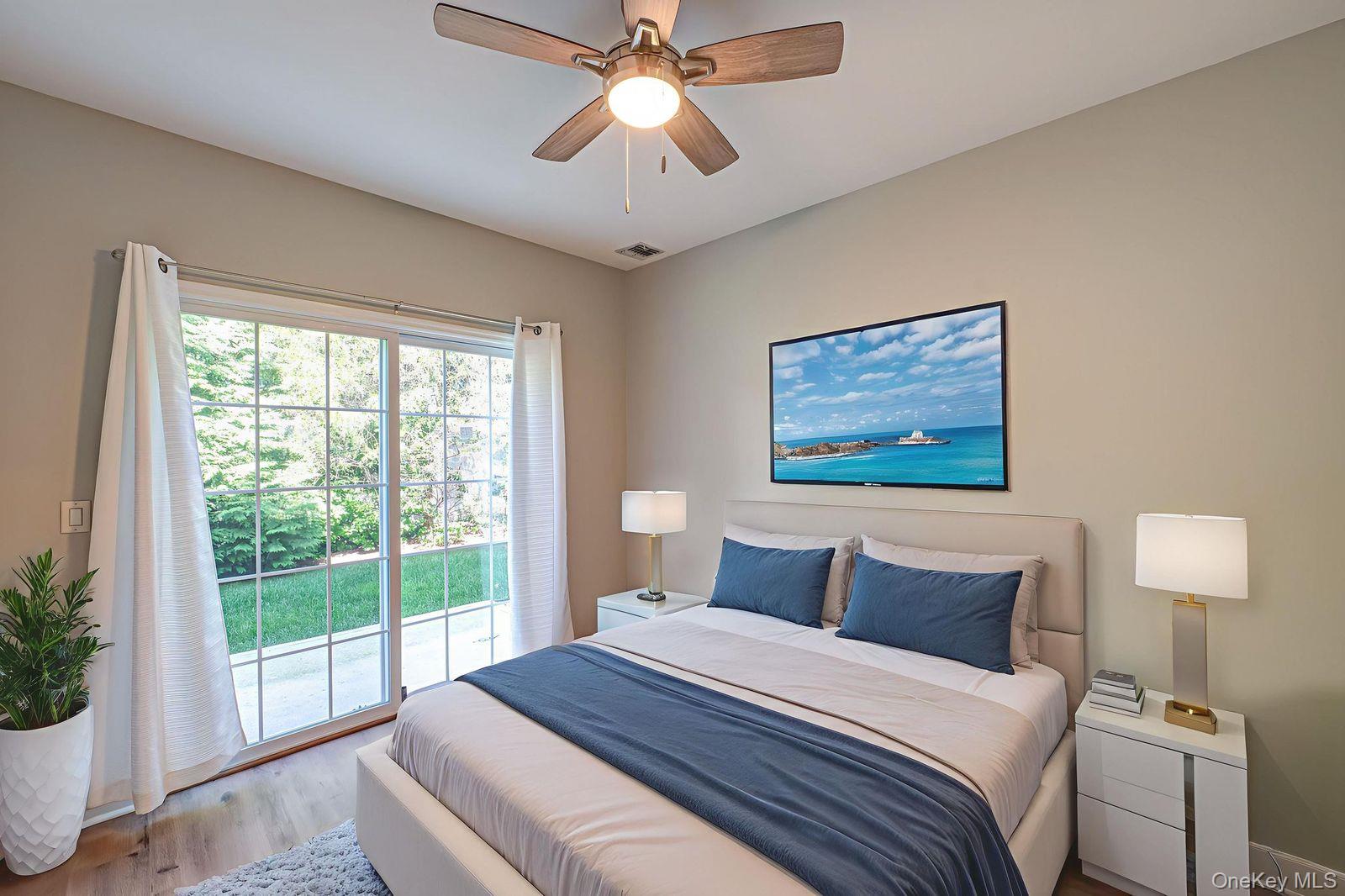 513 Narragansett Villas Drive # 513, Lindenhurst, NY 11757