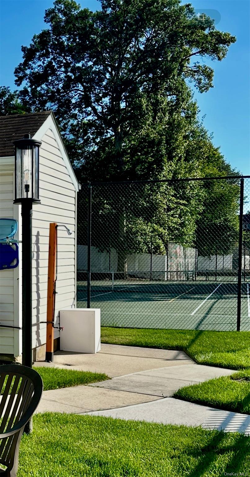 124 Santa Barbara Drive, Plainview, NY 11803