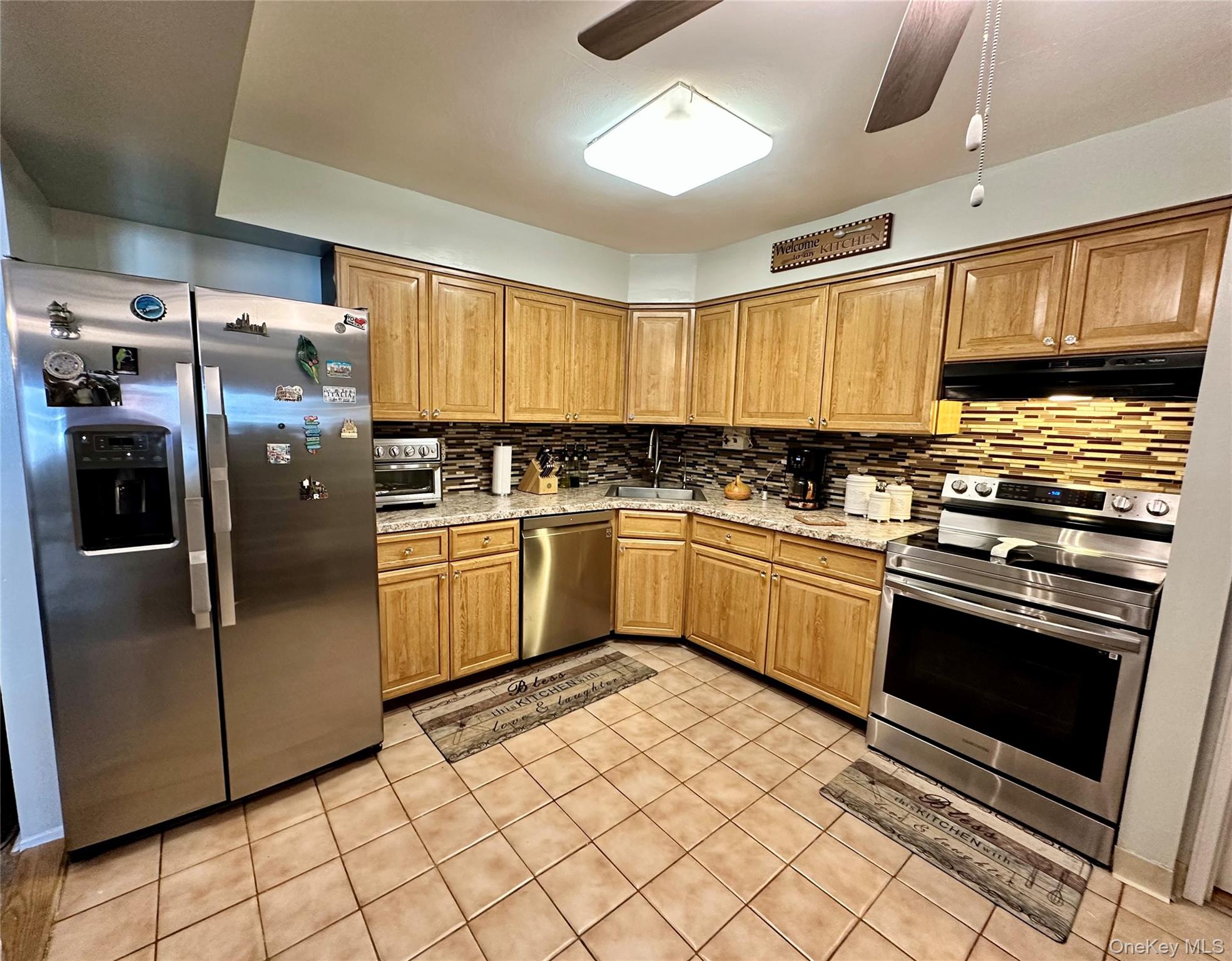 124 Santa Barbara Drive, Plainview, NY 11803