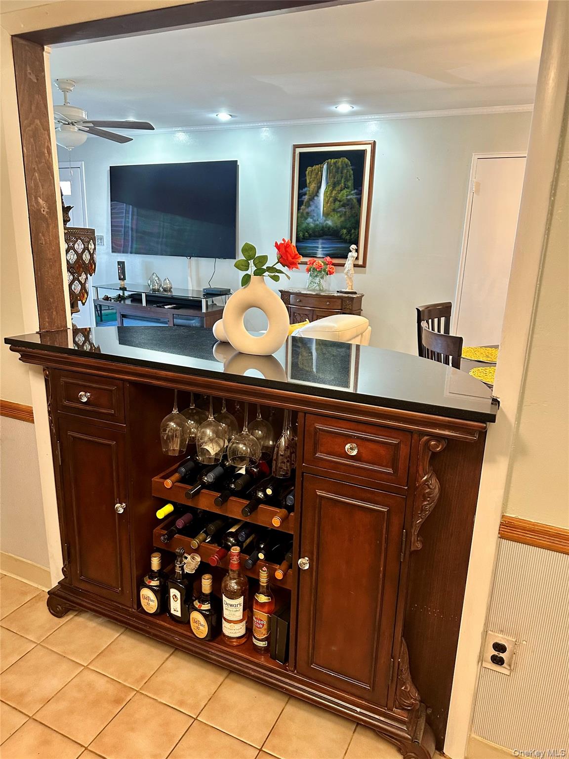 124 Santa Barbara Drive, Plainview, NY 11803