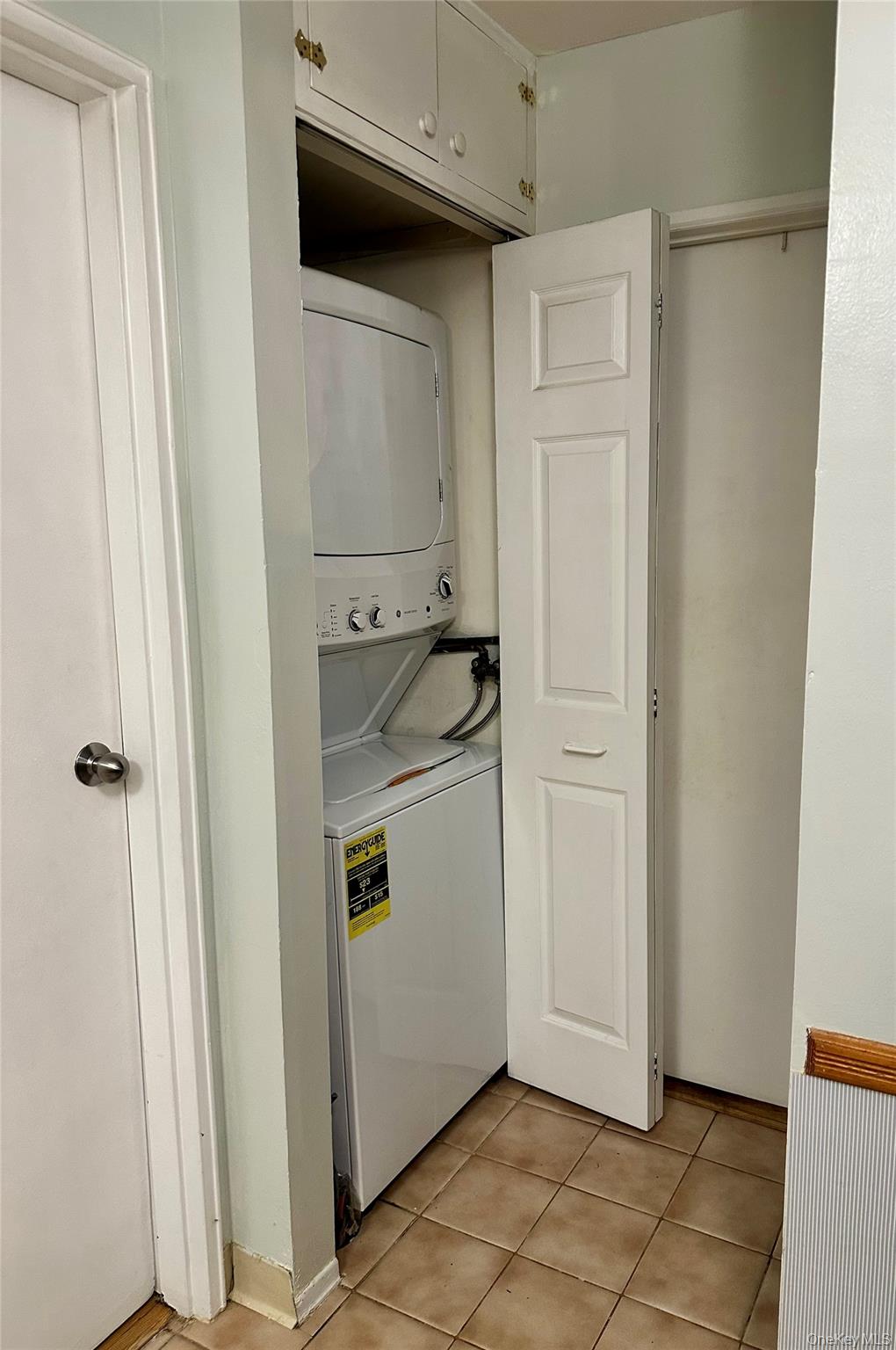 124 Santa Barbara Drive, Plainview, NY 11803