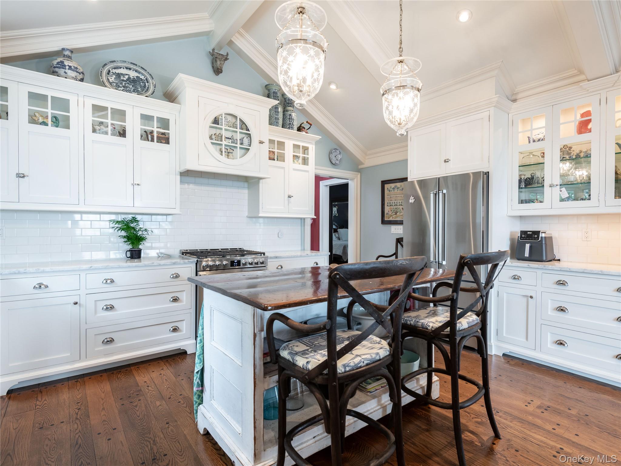 21 Secor Drive, Port Washington, NY 11050