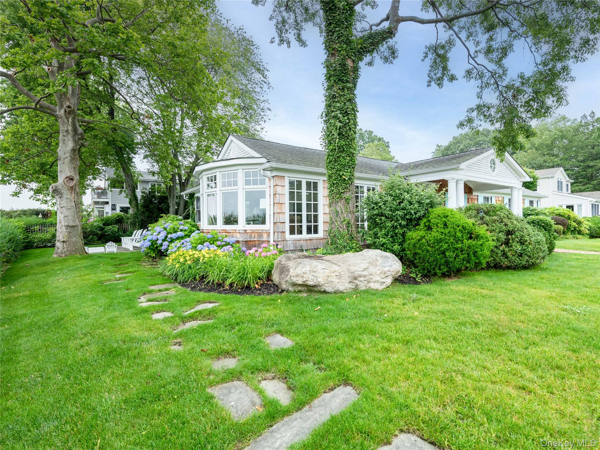 21 Secor Drive, Port Washington, NY 11050