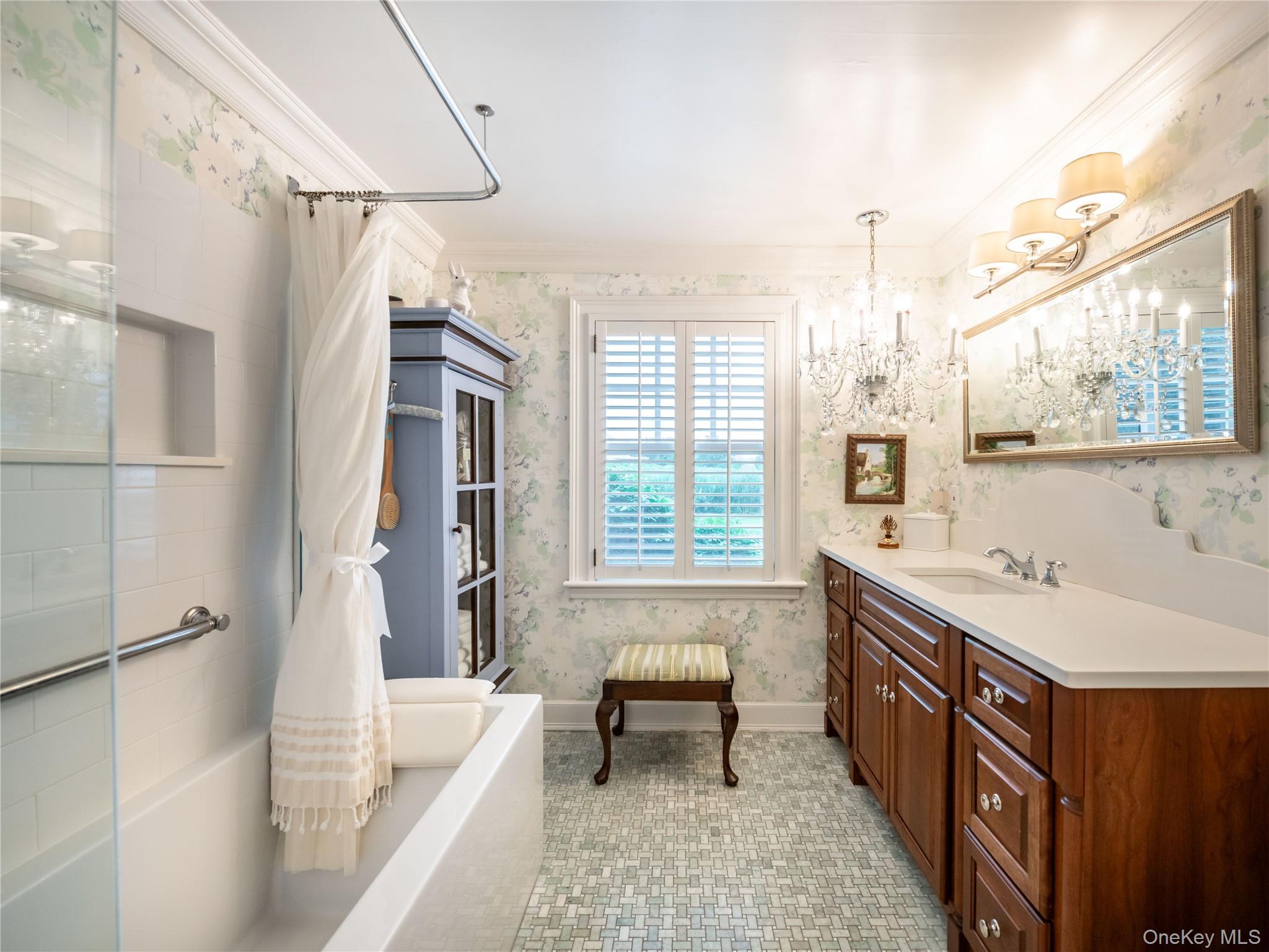 21 Secor Drive, Port Washington, NY 11050