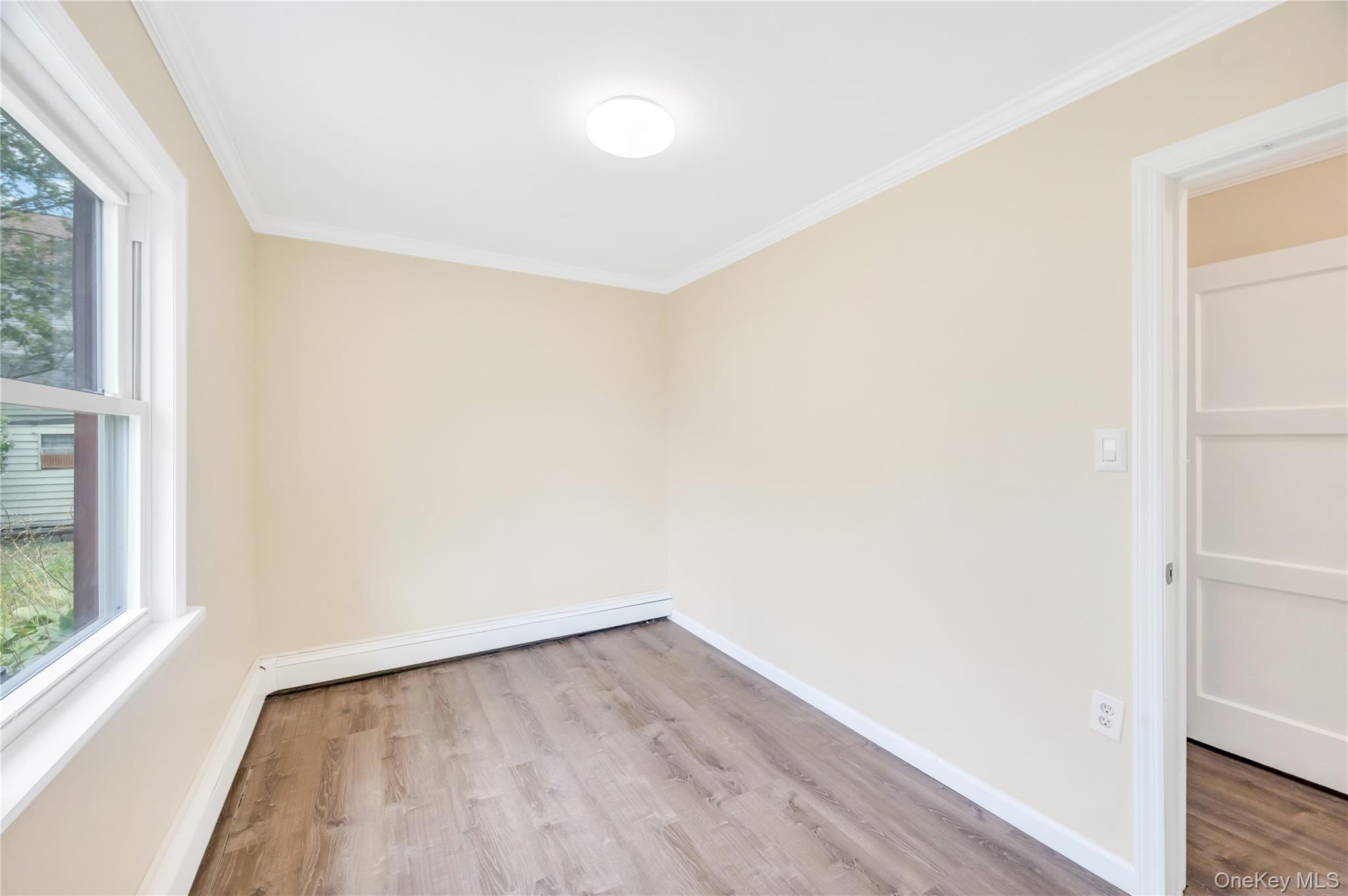 88 Anchor Lane, Levittown, NY 11756