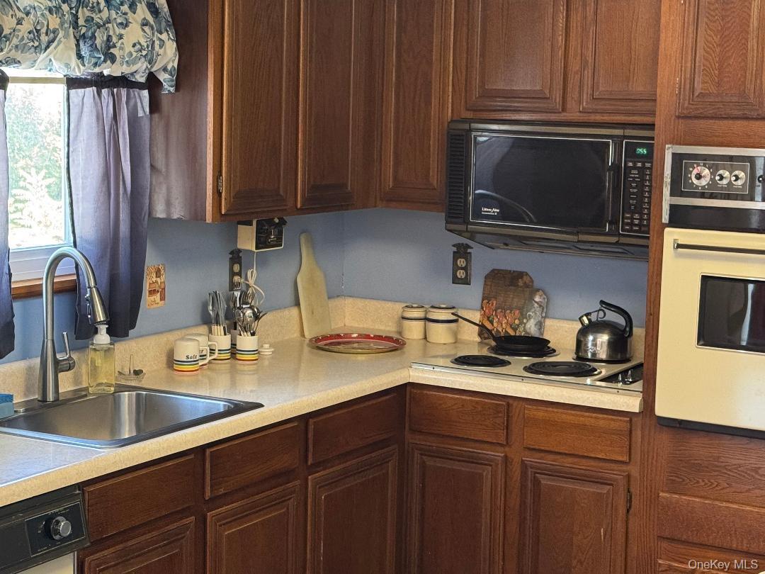 55 Sun Up Road, Stormville, NY 12582