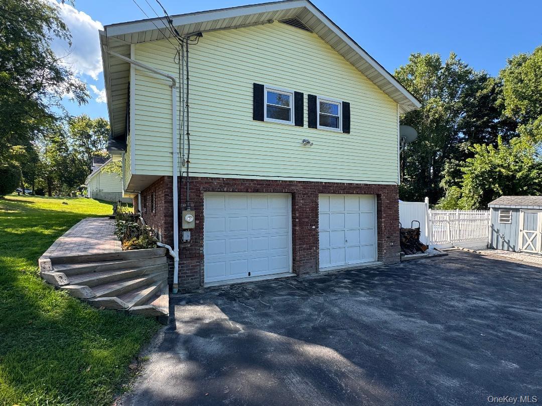 55 Sun Up Road, Stormville, NY 12582