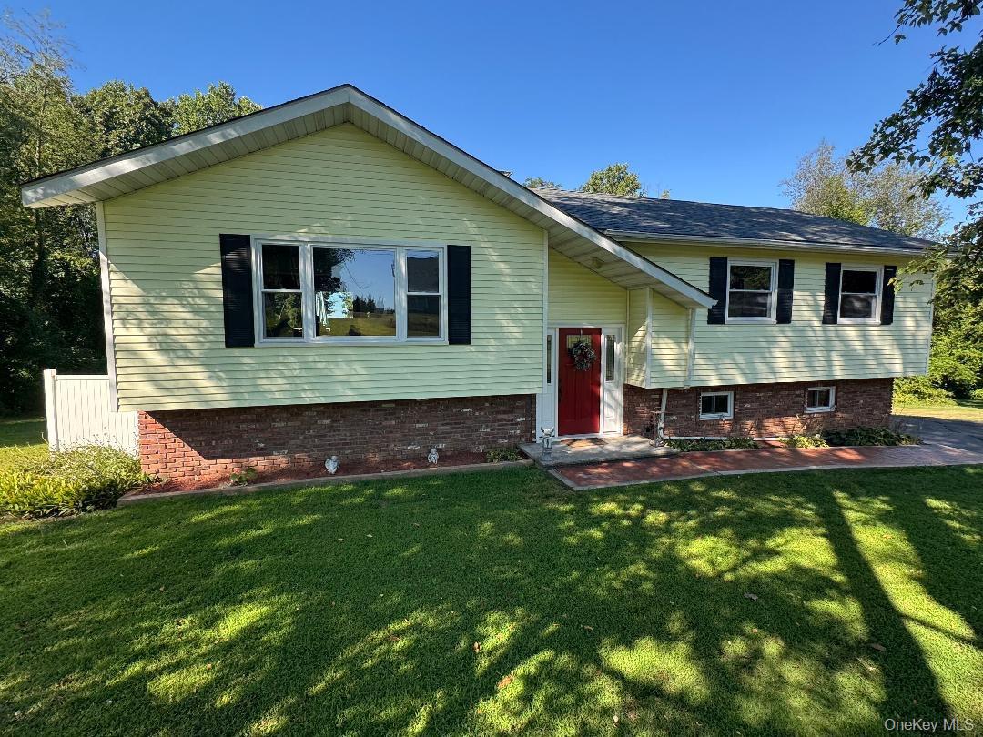 55 Sun Up Road, Stormville, NY 12582