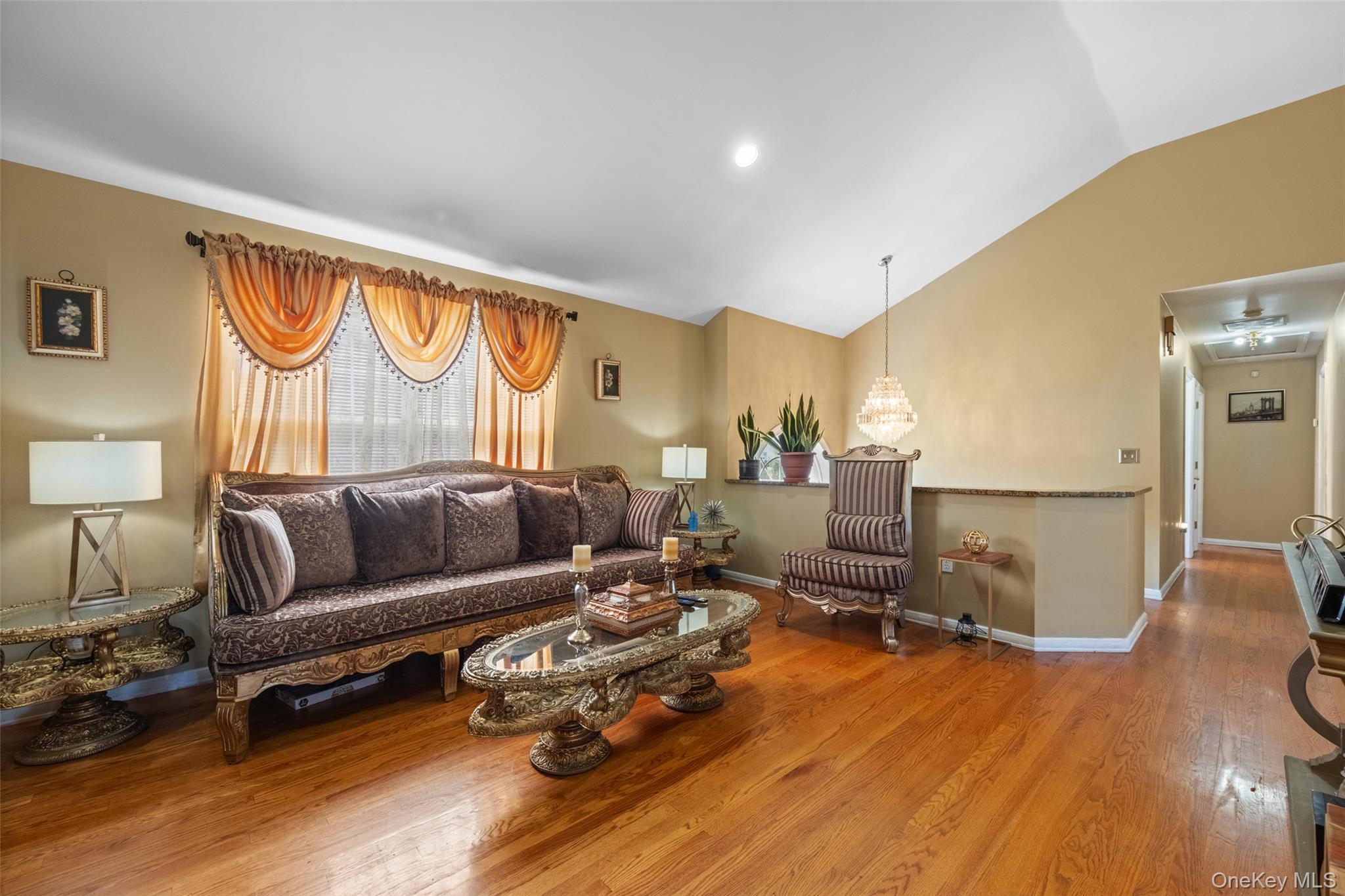 2 Danielle Court, Middletown, NY 10940