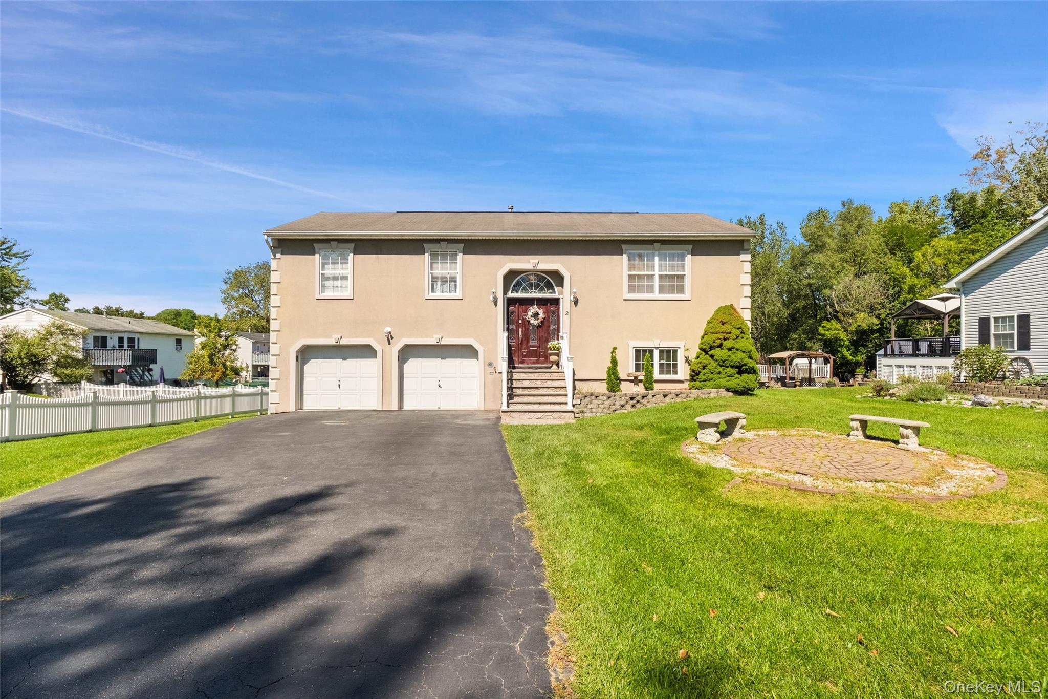 2 Danielle Court, Middletown, NY 10940