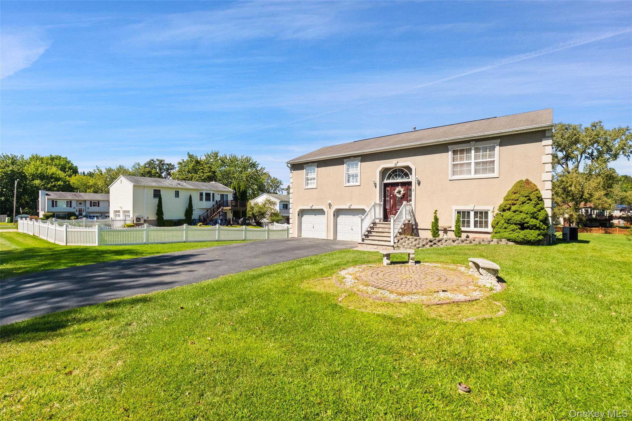 2 Danielle Court, Middletown, NY 10940