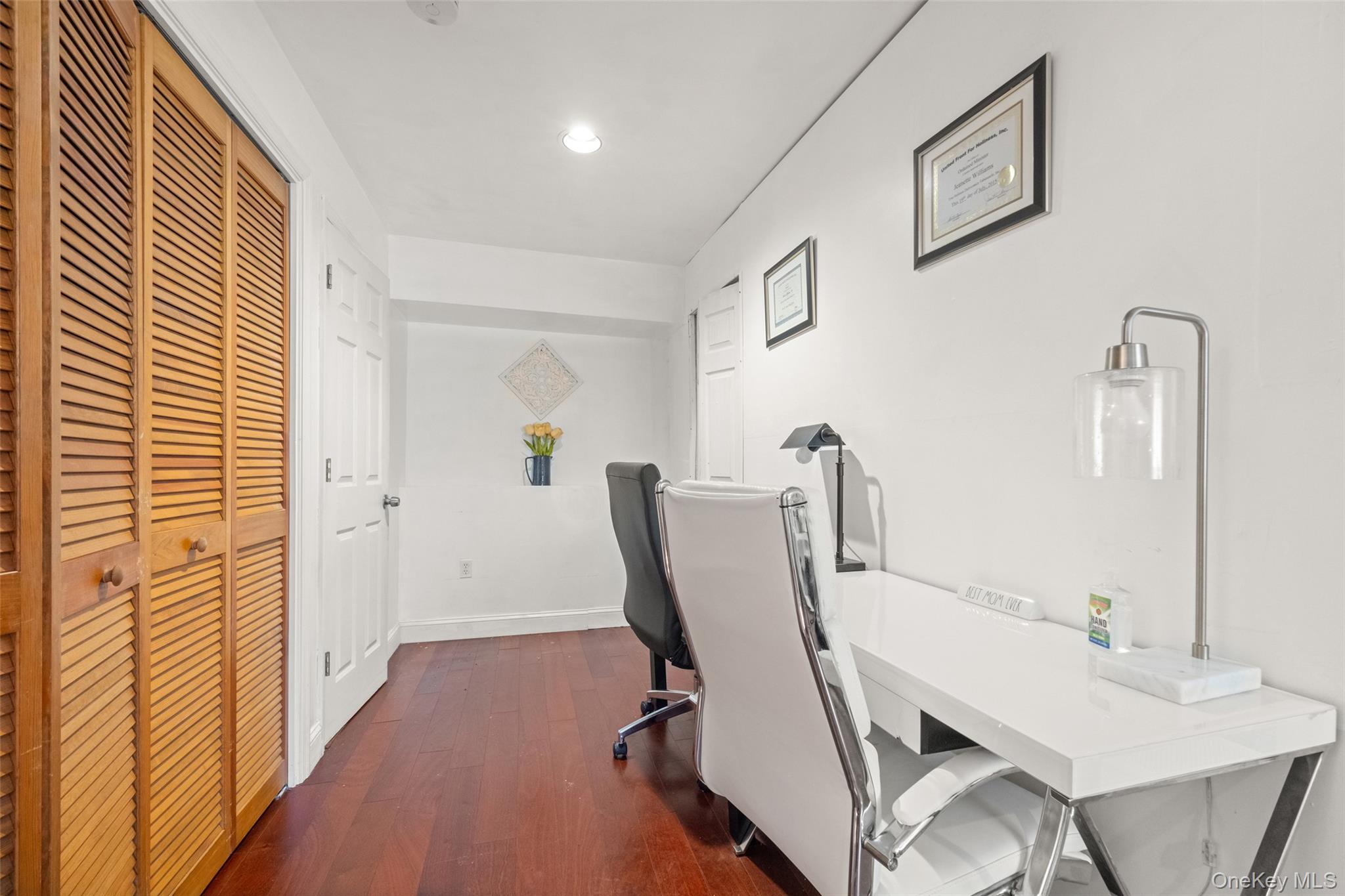 2 Danielle Court, Middletown, NY 10940