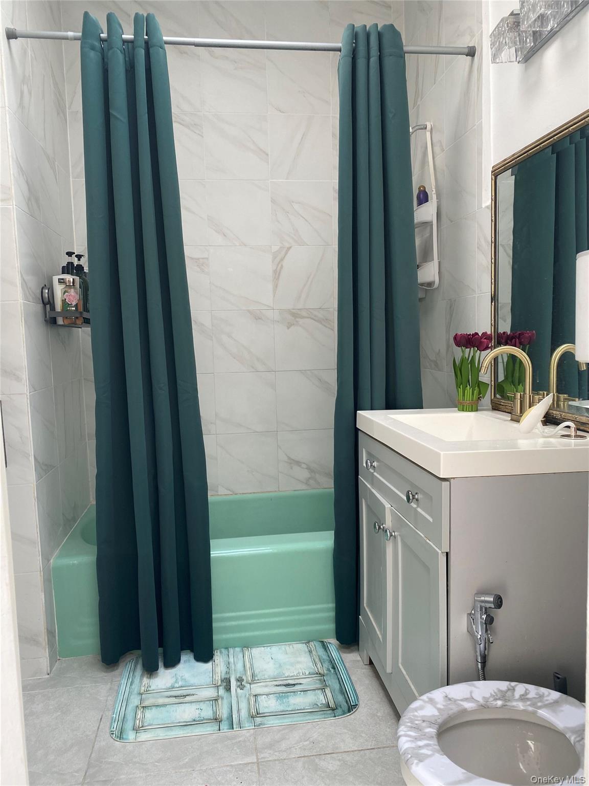 21 Adler Place, Brooklyn, NY 11208