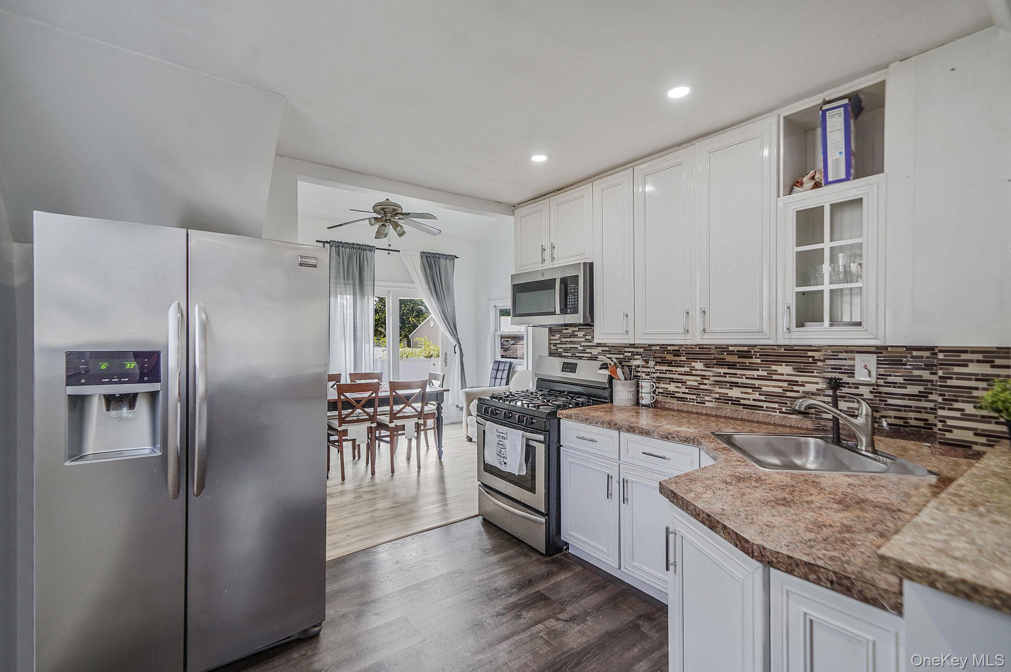 31 Pine Street, Central Islip, NY 11722