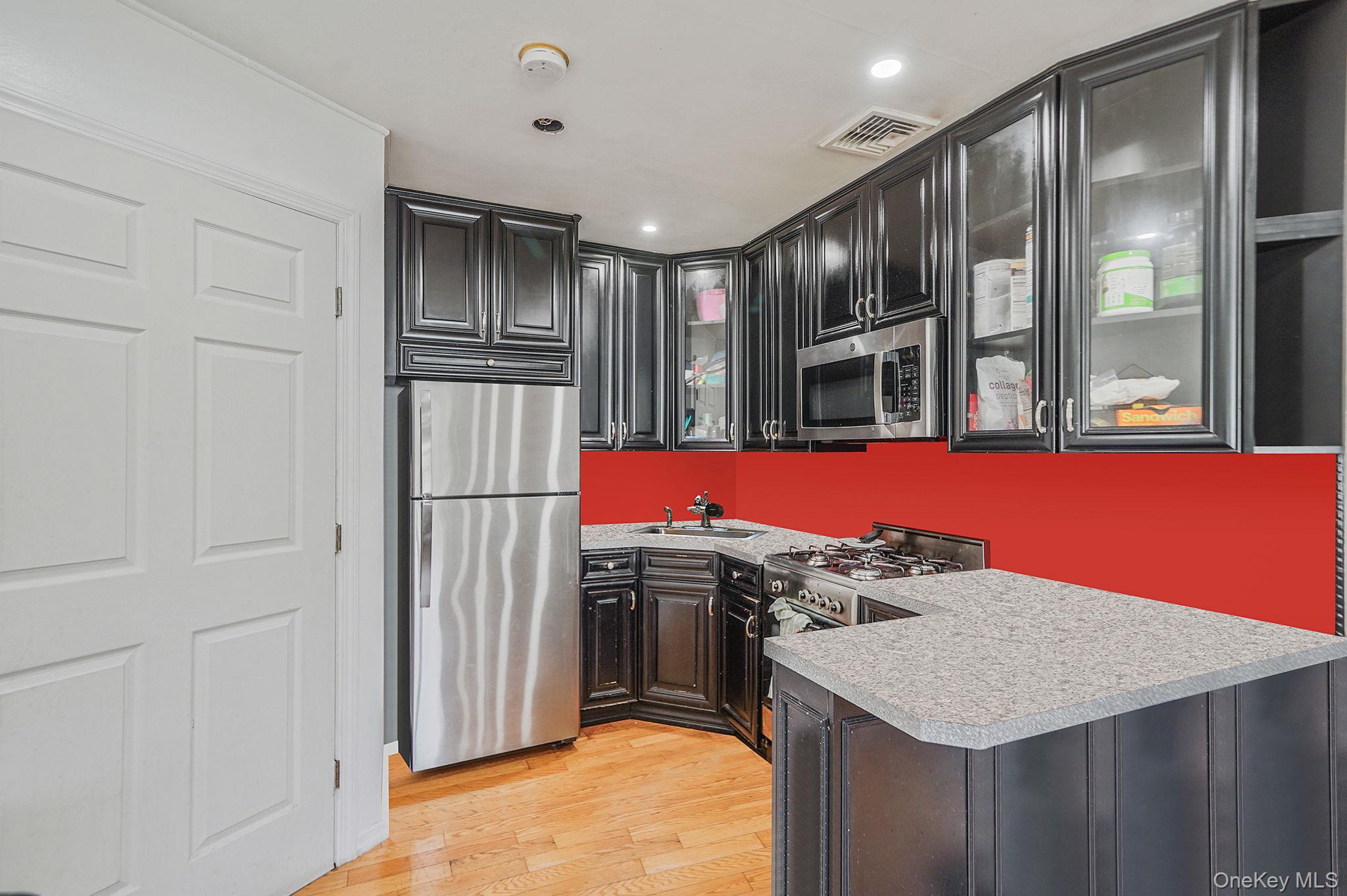 31 Pine Street, Central Islip, NY 11722