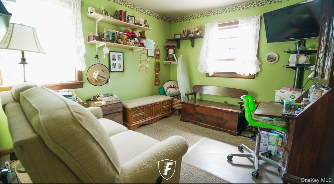 6 Waltie Court, West Babylon, NY 11704