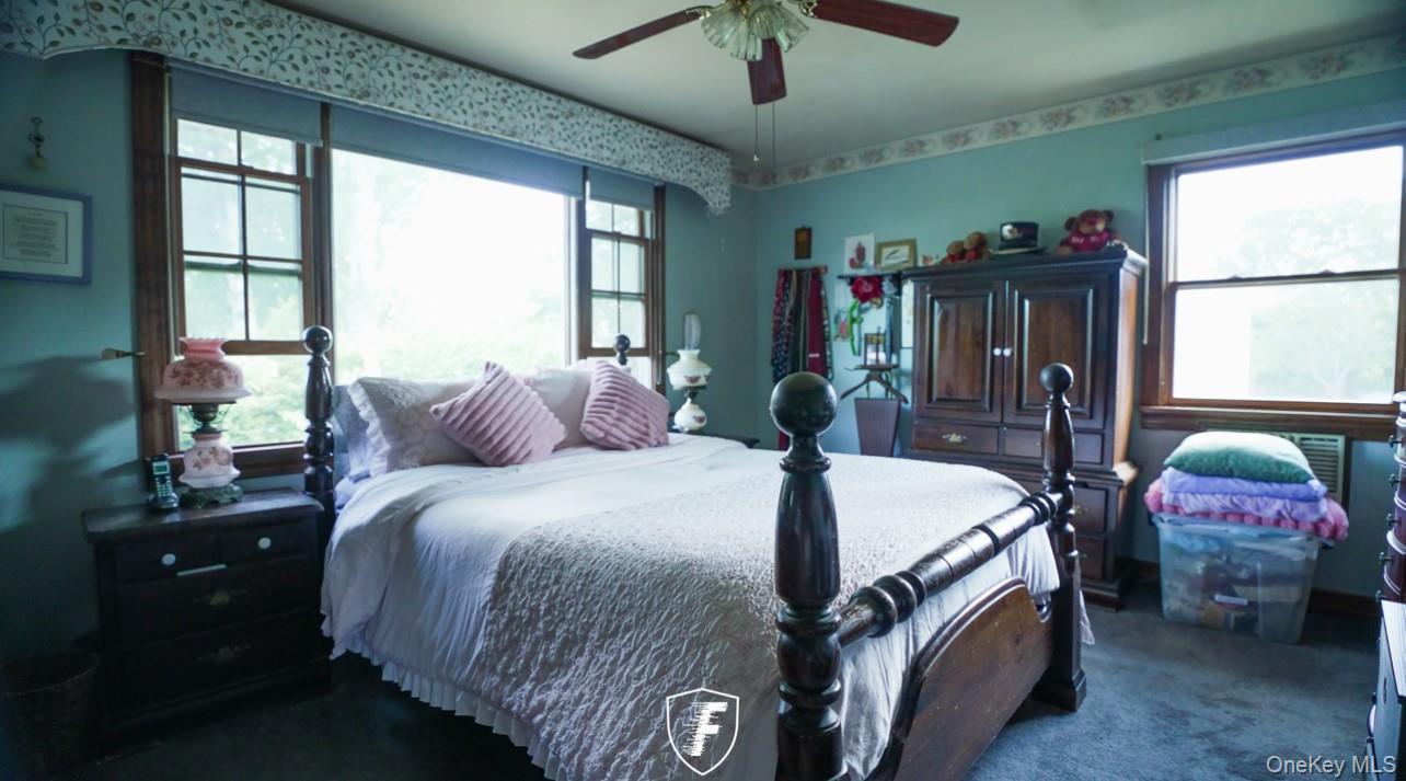 6 Waltie Court, West Babylon, NY 11704