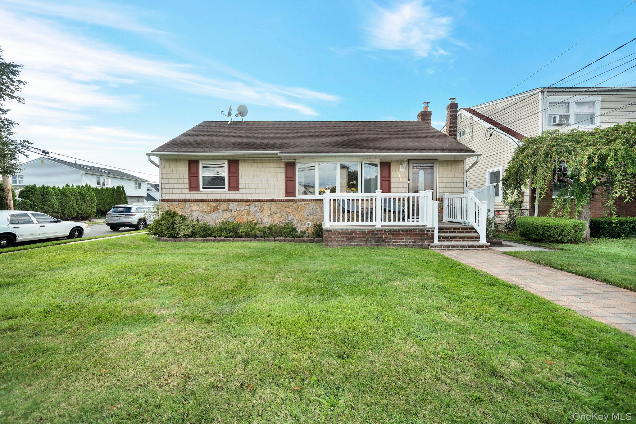 35 Myers Avenue, Hicksville, NY 11801