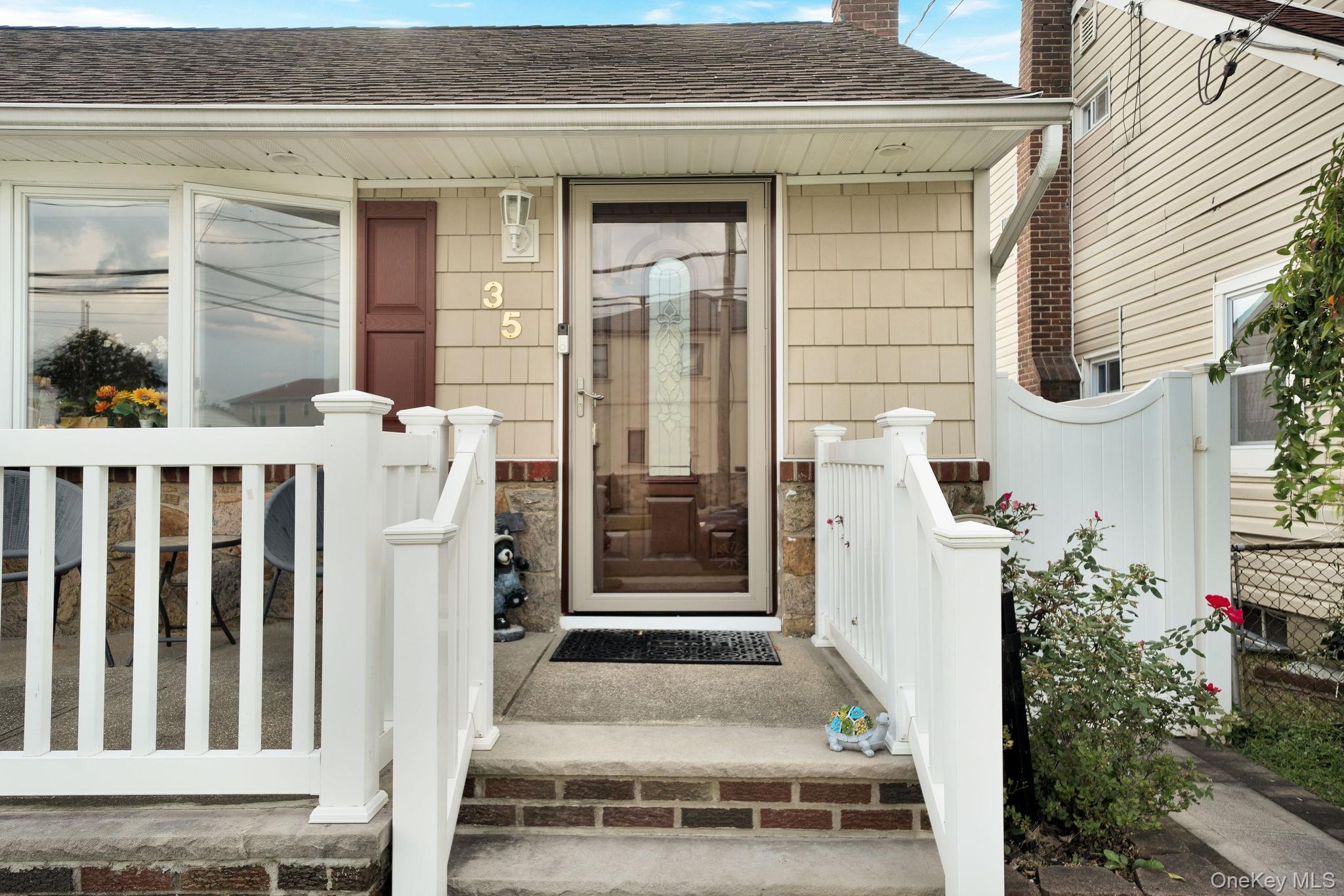 35 Myers Avenue, Hicksville, NY 11801