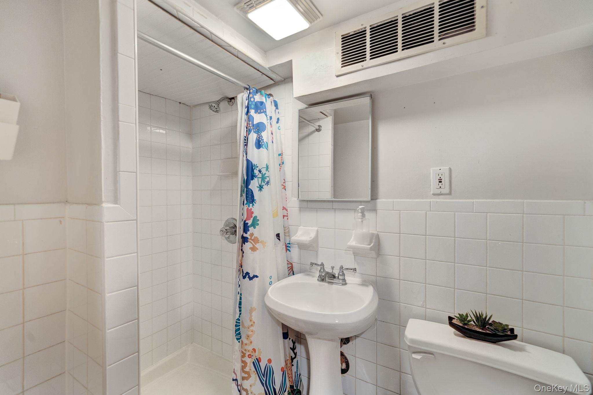 35 Myers Avenue, Hicksville, NY 11801