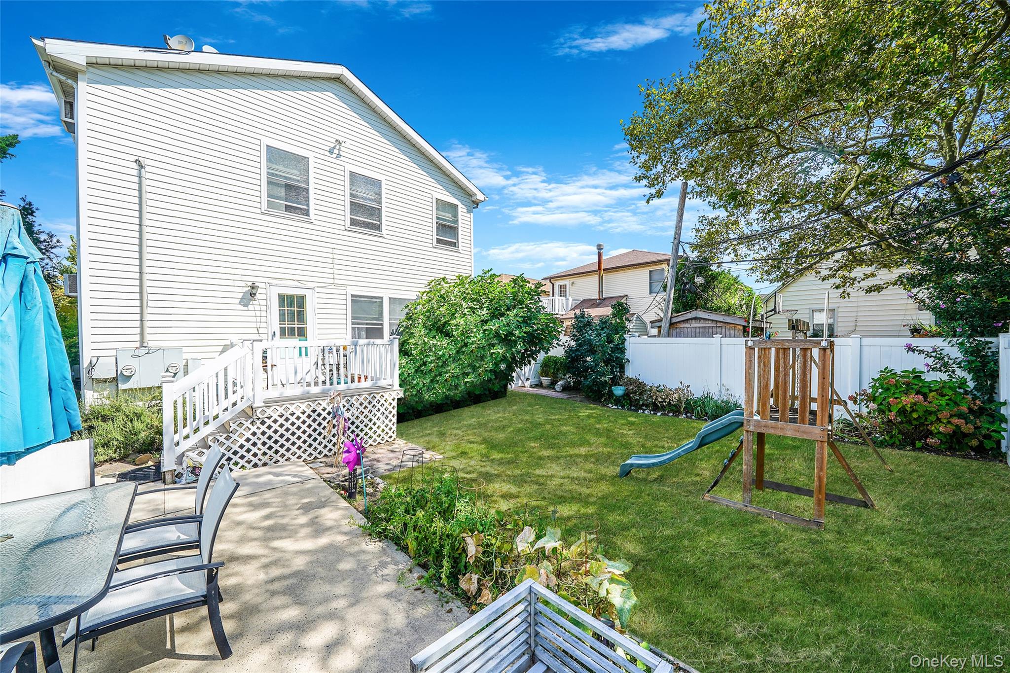 272 E Harrison Street, Long Beach, NY 11561